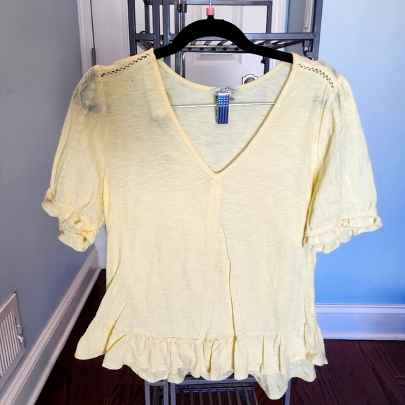 Lucky Brand Ruffle Hem Top - Picture 2 of 5